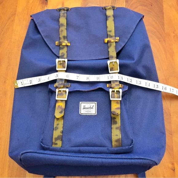 Herschel Supply Company Unisex Blue Little America Backpack. - Picture 11 of 15